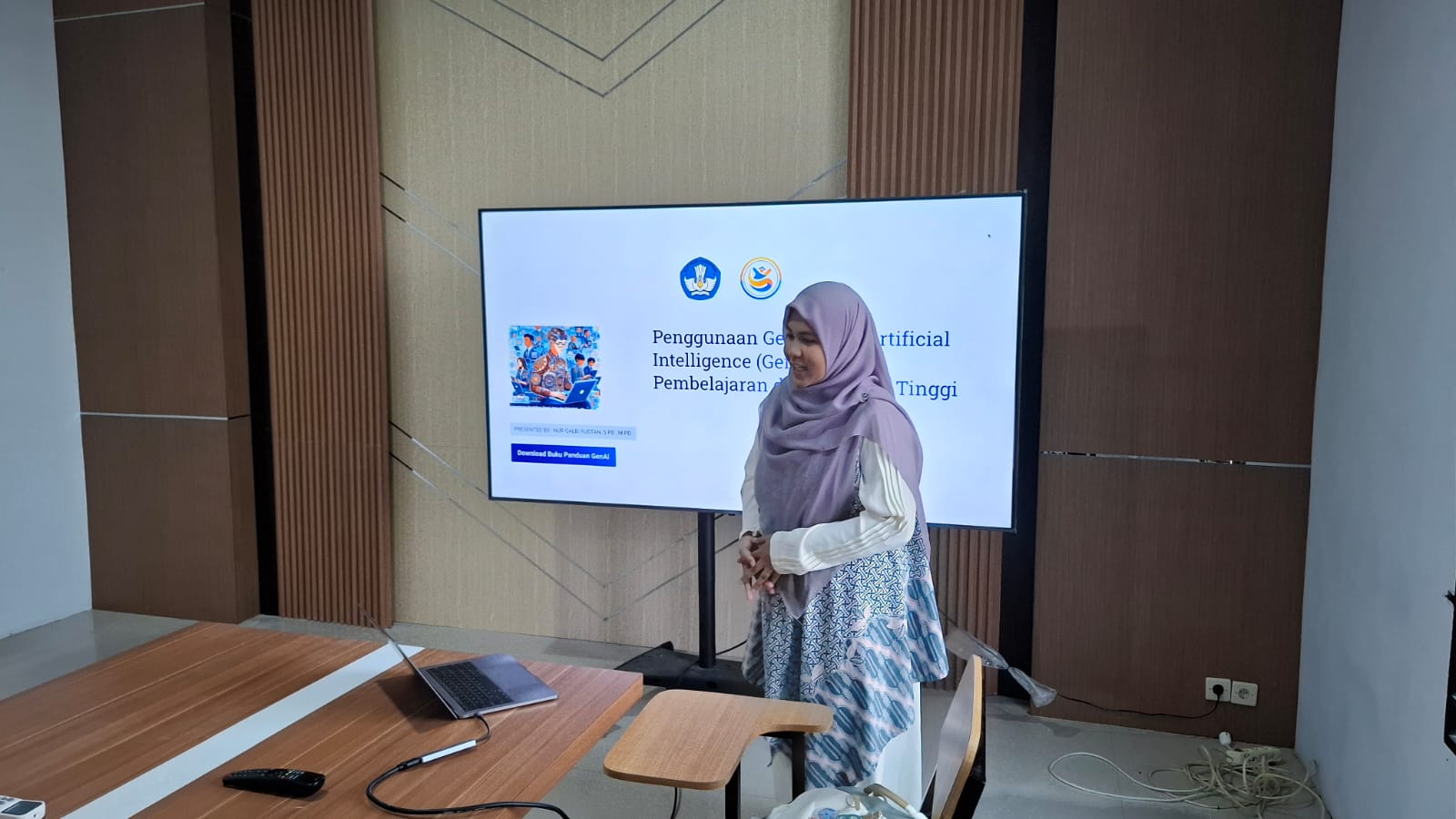 Diskusi Ilmiah Pemanfaatan Generative AI dalam Pembelajaran di Perguruan Tinggi